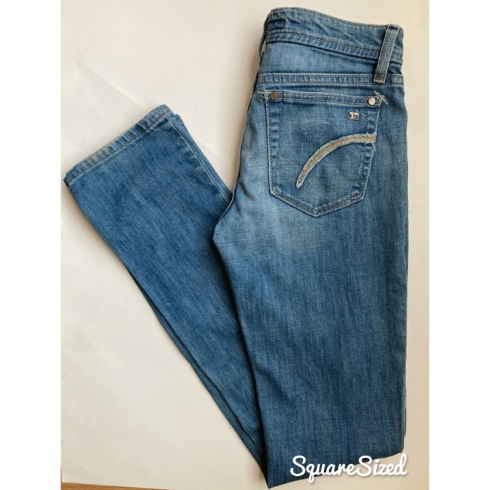 Joe’s Skinny Straight Jeans 26